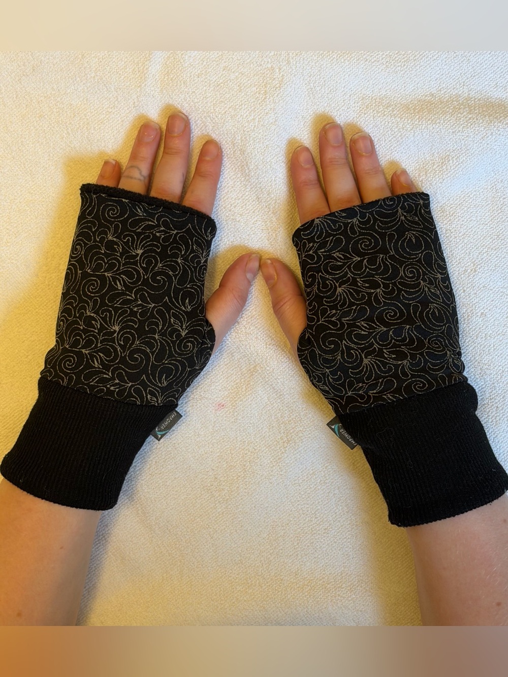 Empower fleece line reflective gauntlet gloves black rave